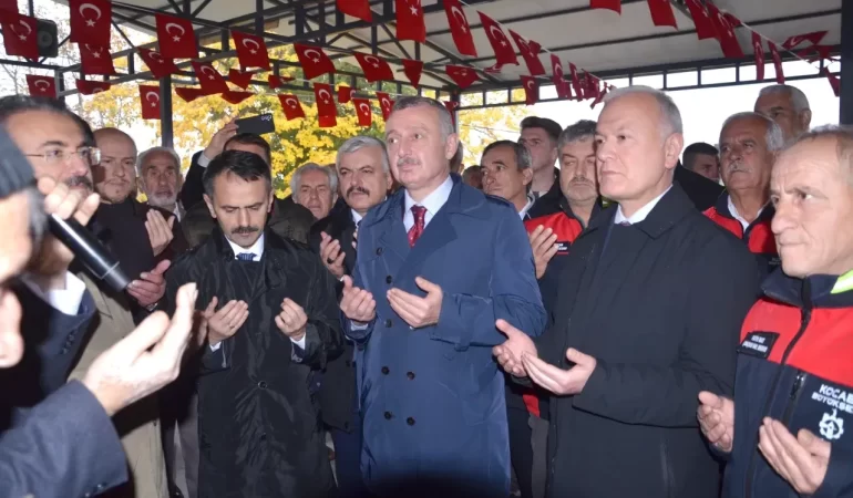 aa-20241116-36208464-36208463-karamurselde-camcukur-camii-ibadete-acildi.webp
