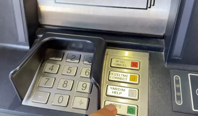 atm-lerde-bazi-sifrelerin-kullanilmasi-artik-yasak-18078528_6834_amp.jpg