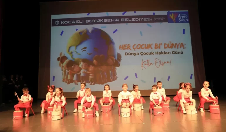 dunya-cocuk-haklari-gununde-eglenceli-kutlama-8.webp