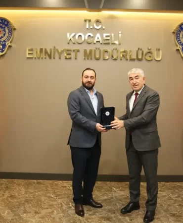 emniyet-il-muduru-ziyaret-ozgur-kocaeli-haberleri-2.webp