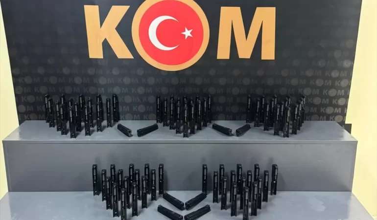 kocaeli-de-98-tabanca-surgu-takimi-ele-geciri-18097466_amp.jpg