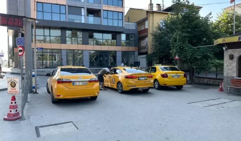taksicilerin-zam-konusu-ulasim-koordinayon-merkezi-ukome-alt-komisyonuna-gitti.webp