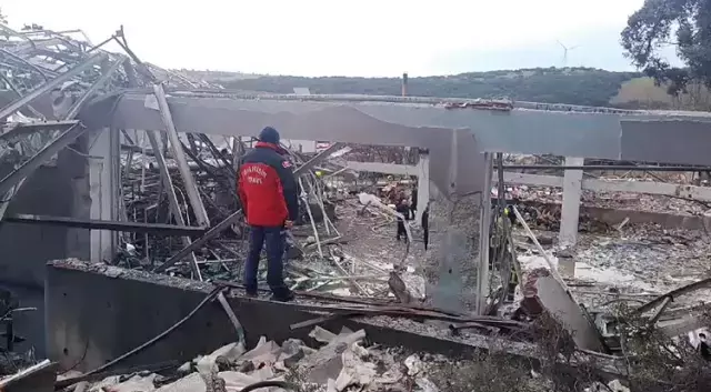 Balıkesir'de Patlayıcı Fabrikasında Patlama: 12 Ölü, 5 Yaralı