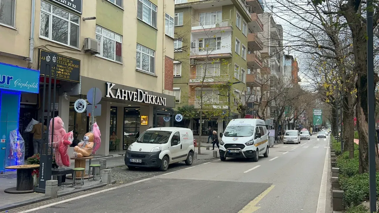 Kocaeli'de bir kadın silahla vurulmuş halde ölü bulundu