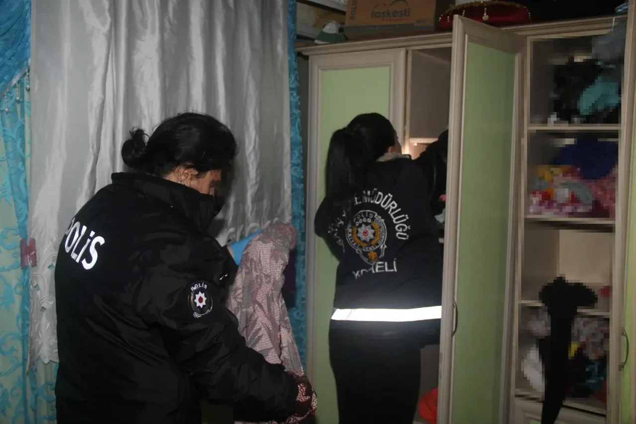 Kocaeli'de 16 adrese eş zamanlı operasyon