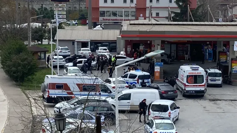 Kocaeli'de bir Akaryakıt İstasyonunda Çıkan Kavgada 8 Kişi Yaralandı