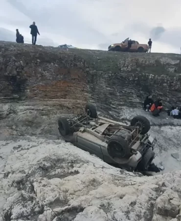 kandirada-fren-yerine-gaza-basan-surucu-kayaliklardan-uctu-1