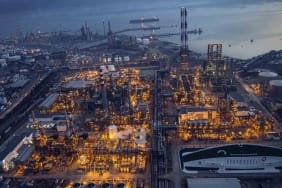 KOCAELİ, İHRACATTA DEVLER LİGİNDE İHRACATIN YÜKSELEN YILDIZI KOCAELİ, SON 10 AYDA İHRACATINI ARTIRDI