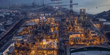 KOCAELİ, İHRACATTA DEVLER LİGİNDE İHRACATIN YÜKSELEN YILDIZI KOCAELİ, SON 10 AYDA İHRACATINI ARTIRDI