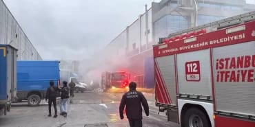 kocaeli-de-kargo-kamyonunda-cikan-yangin-18113481_amp.jpg