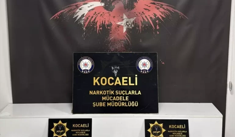 kocaeli-de-uyusturucu-operasyonunda-3-supheli-18149935_amp.jpg