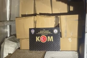 TEM'DE DURDURULAN ARAÇTAN 891 BİN KAÇAK MAKARON ELE GEÇİRİLDİ