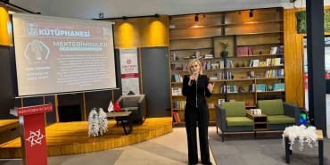 SEDA ÖĞRETİR: "MERAKLI OLMAK, SORU SORMAK VE BU YETENEKLERİ KAYBETMEMEK İŞİMİZİN OLMAZSA OLMAZLARINDAN"