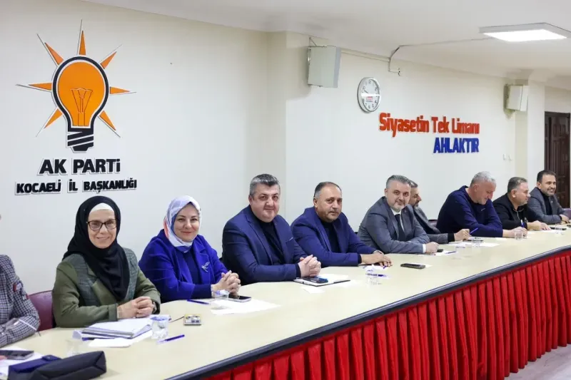 12 ilçe başkanı, Şahin Talus'u ziyaret etti