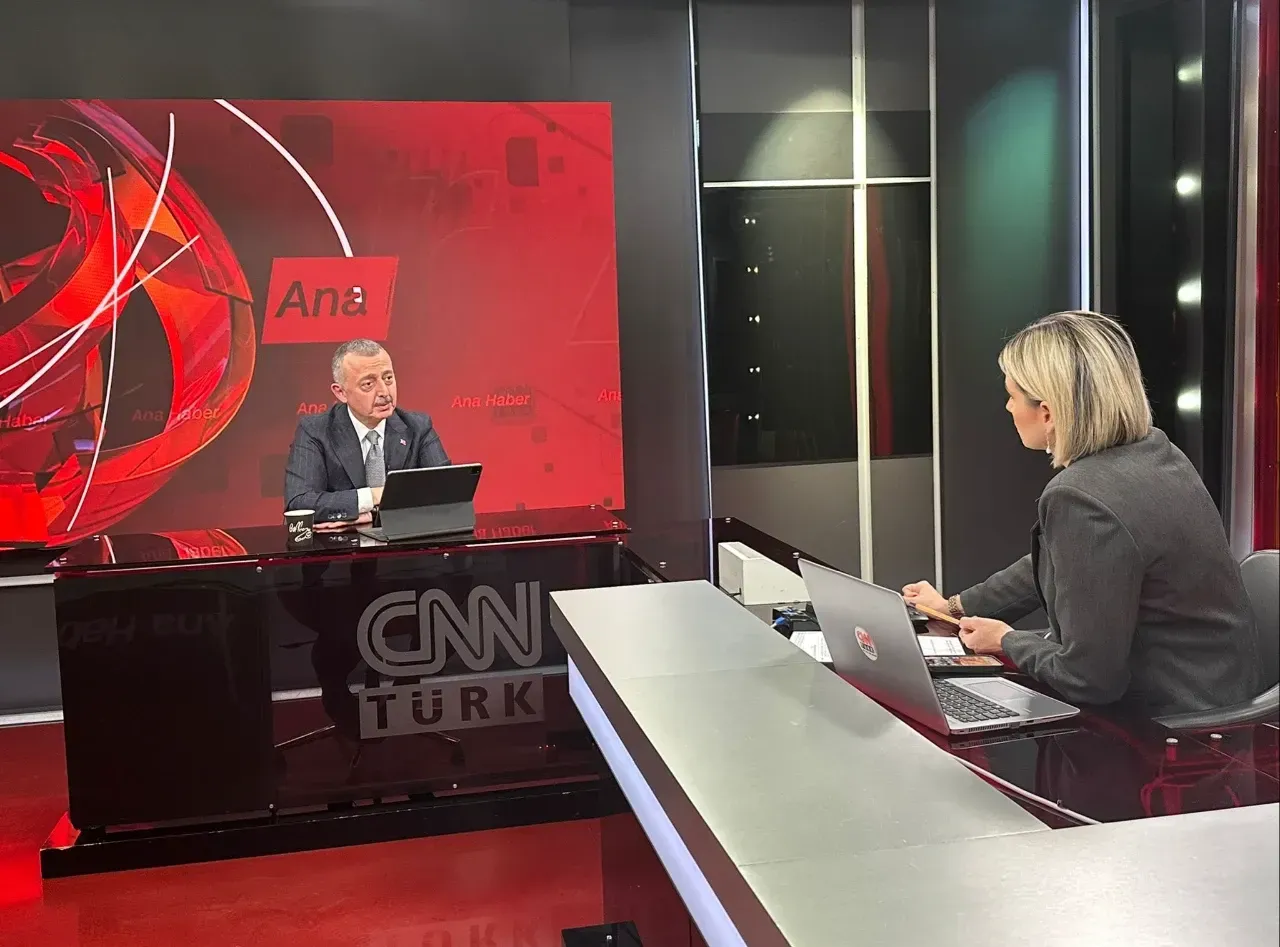 Büyükakın, Dip Çamuru Projesi'ni canlı yayında açıkladı