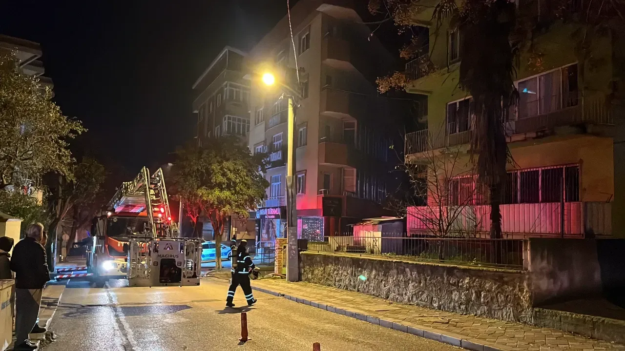 Dikkatsizlik Yangına Neden Oldu: 1'i Bebek, 2 Kişi Hastaneye Kaldırıldı