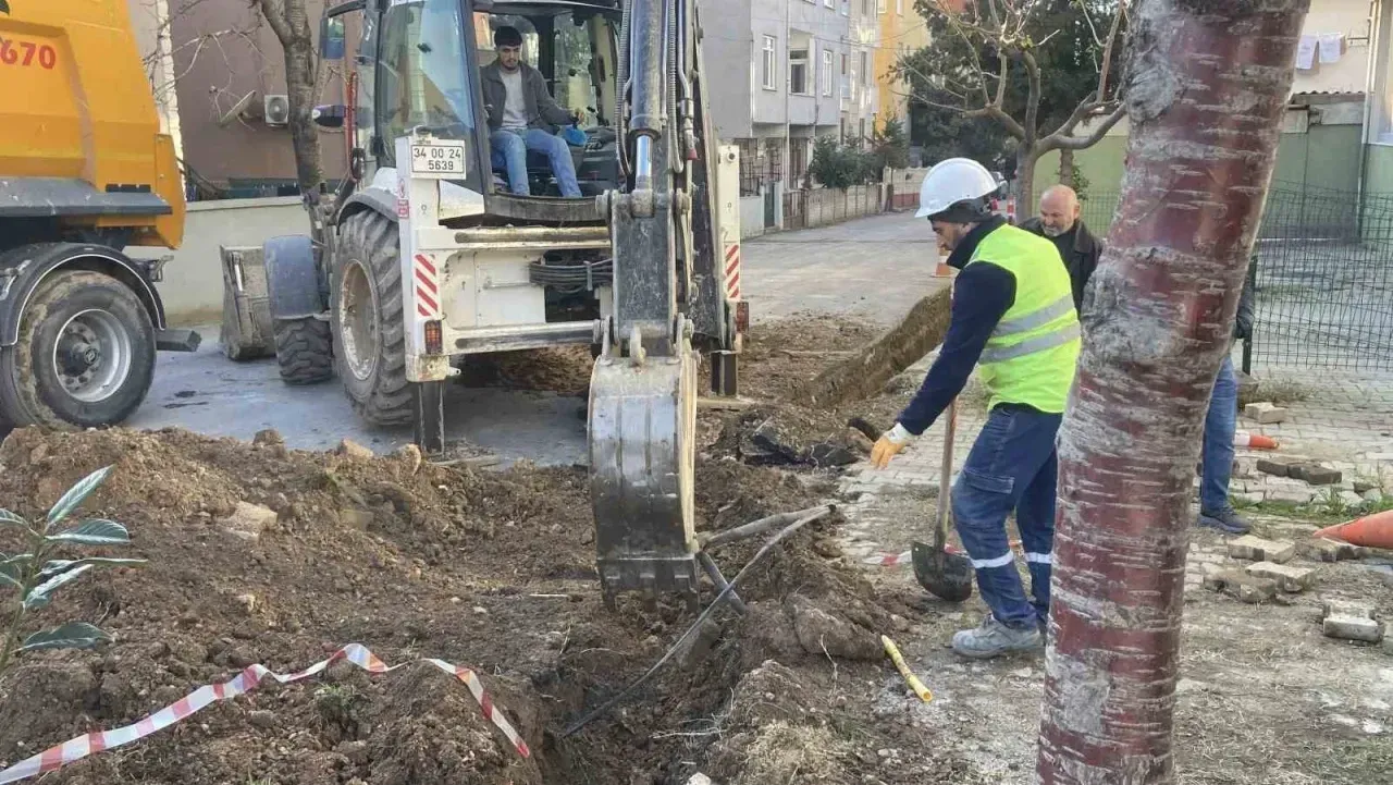 Kocaeli'de Altyapı Çalışması Sırasında Doğal Gaz Borusu Hasar Aldı