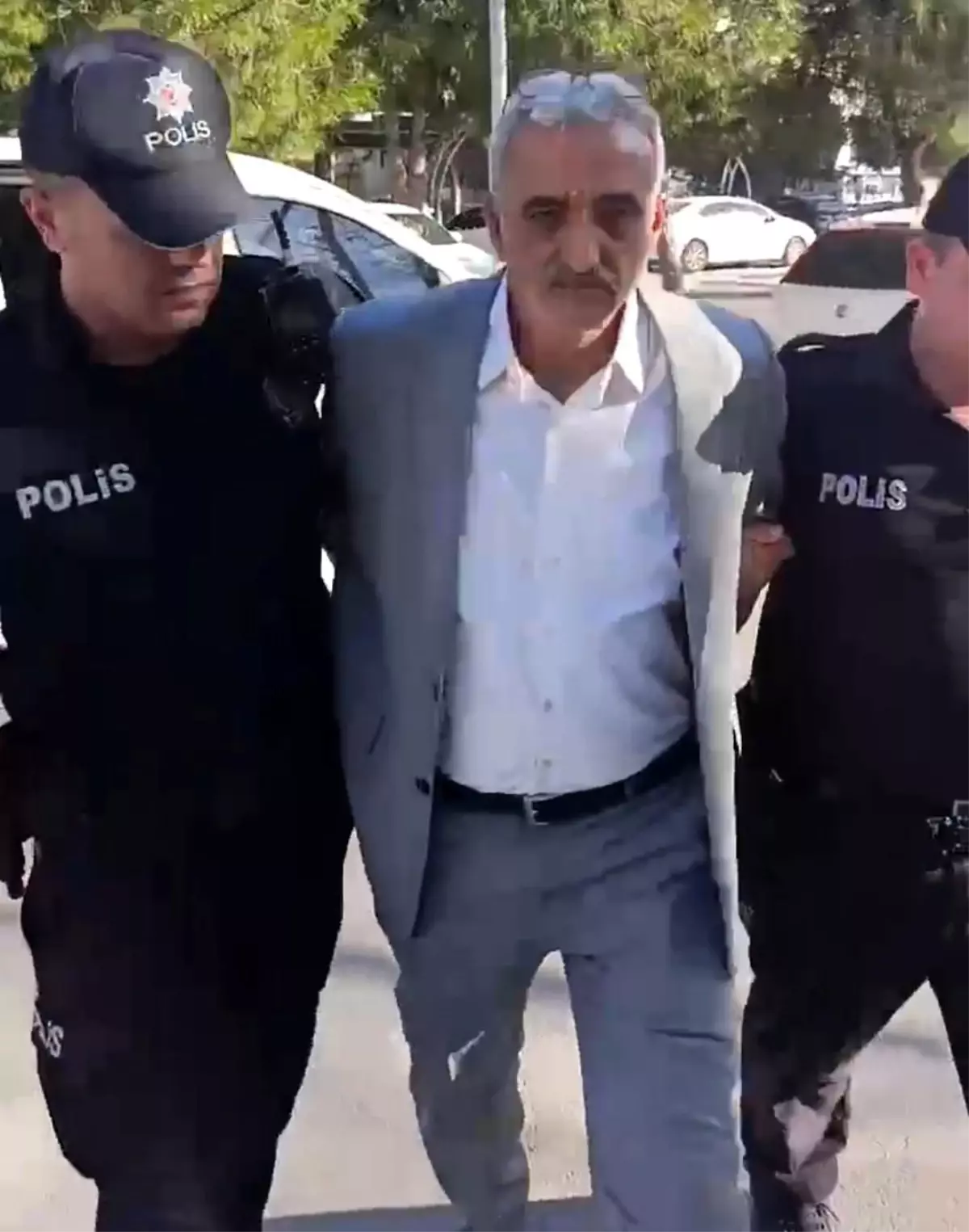 30 Yıl Hapis Cezasıyla Aranan Suçlu 20 Yıl Sonra Yakalandı