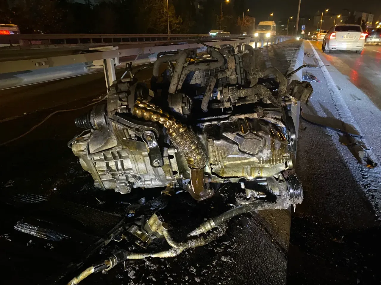 Kocaeli'de Zincirleme Trafik Kazası: İki Yaralı, Alkollü Sürücü Gözaltında