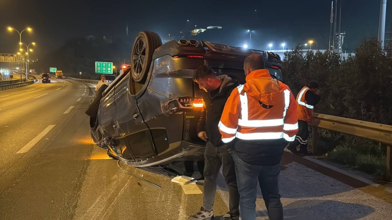 Otoyolda Meydana Gelen Korkunç Kazada Sürücü Hayatını Kaybetti