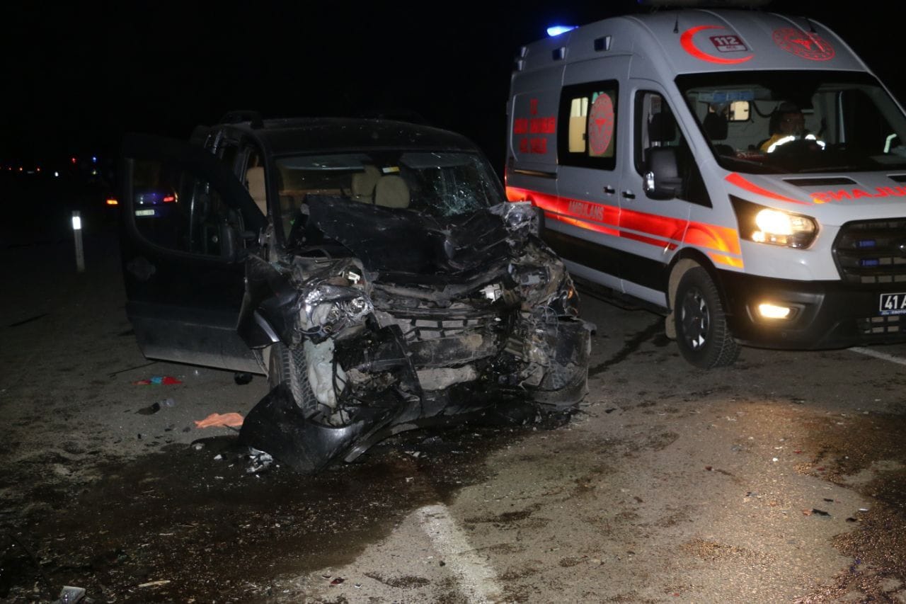 Trafik kazasında ağır yaralanan 15 yaşındaki çocuk hayatını kaybetti