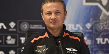 alper-gezeravci-turkiye-uzay-ajansi-yonetim-kurulu-uyeligine-atandi-hoi9.jpg