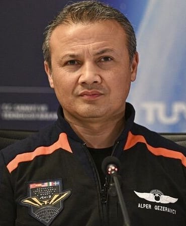 alper-gezeravci-turkiye-uzay-ajansi-yonetim-kurulu-uyeligine-atandi-hoi9.jpg