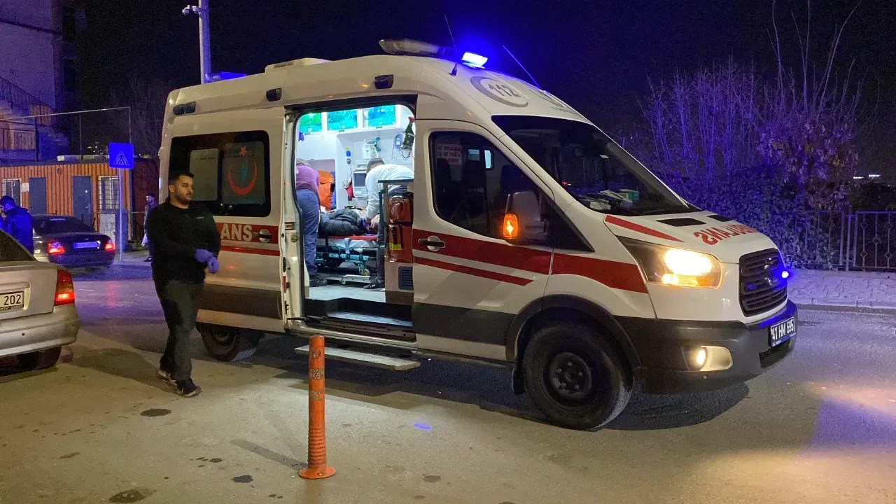 Kocaeli'de motosikletler çarpıştı: 1 yaralı