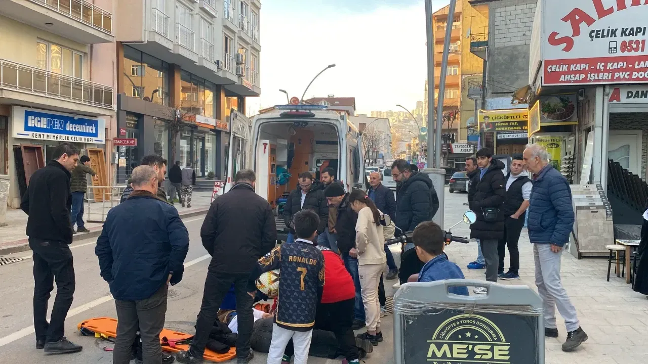 Yaralıya ilk müdahaleyi yoldan geçen hasta nakil ambulansı ekipleri yaptı