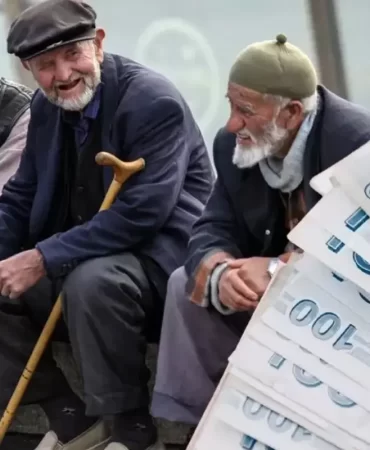 en-dusuk-ssk-ve-bag-kur-emekli-ayligi-14-bin-469-18236333_9753_amp.jpg