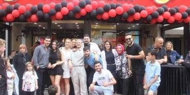 fanburger-izmit-kapandi-acilisina-masterchef-turkiye-yarismacilari-gelmisti.jpg