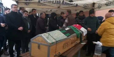 feci-sekilde-hayatini-kaybetmisti-kocaelisporlu-muhtari-binlerce-kisi-ugurladi