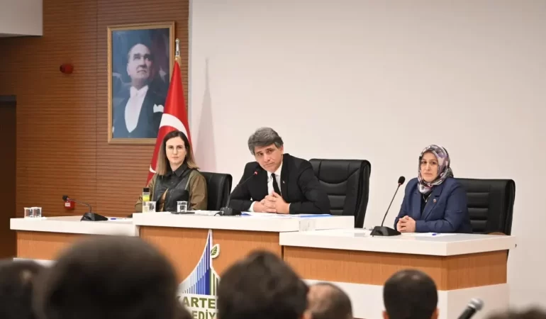 kartepe-belediyesi-yeni-yil-ilk-meclisi-1.webp