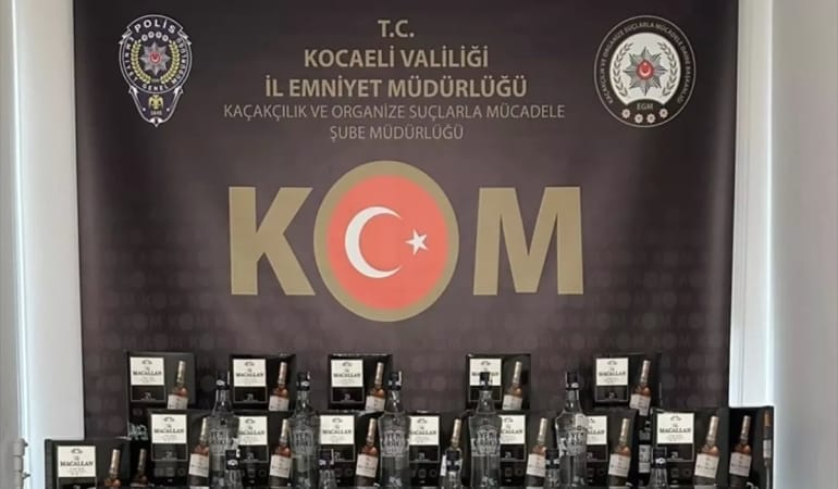 kocaeli-de-316-litre-sahte-icki-ele-gecirildi-18311218_amp.jpg