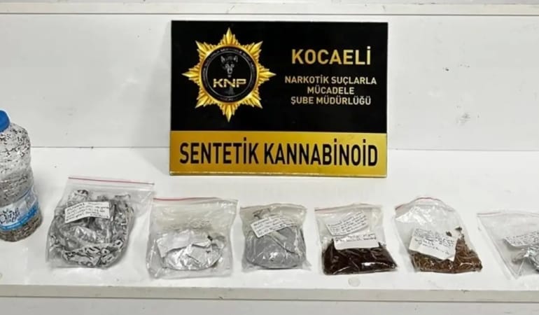 kocaeli-de-uyusturucu-operasyonunda-yakalanan-18241871_amp.jpg