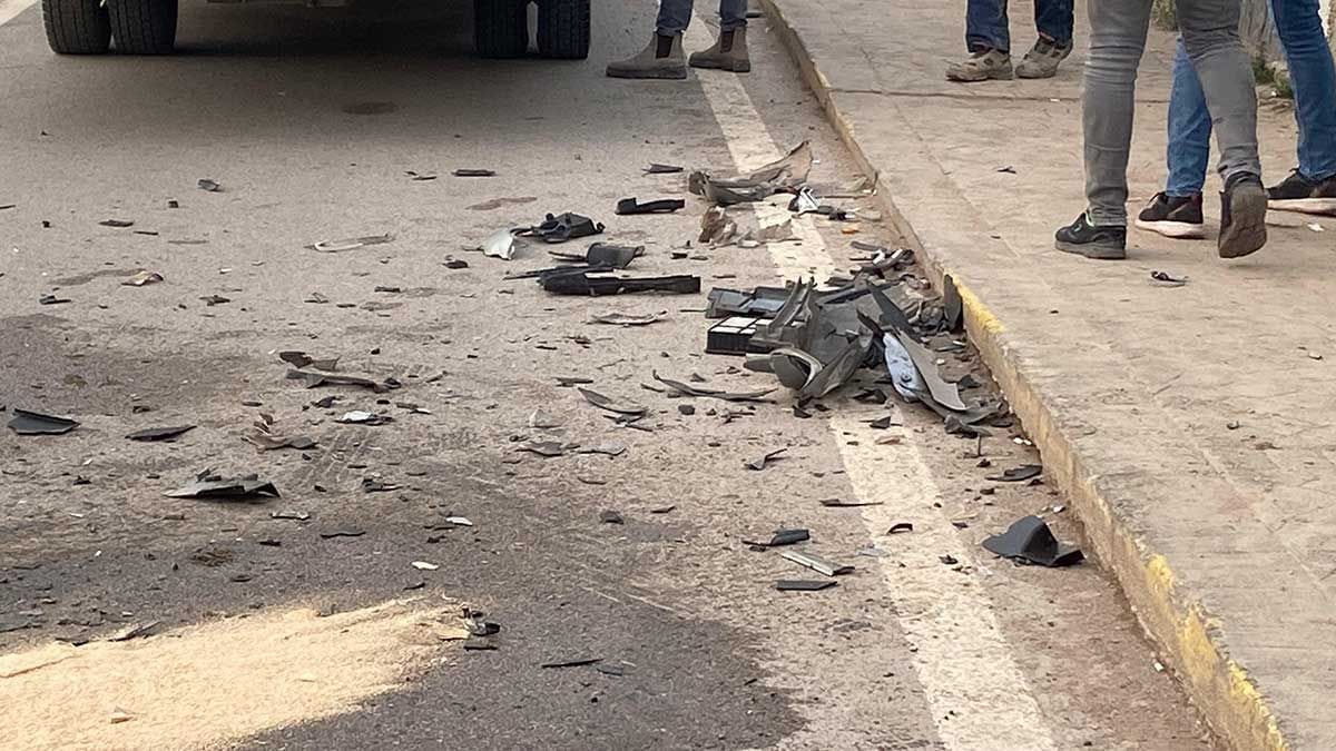 Kocaeli'de 2 otomobil çarpıştı, 3 kişi yaralandı