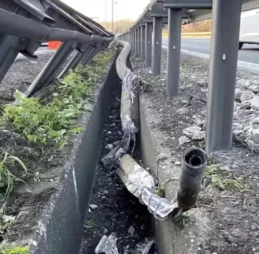 tem-de-tankerin-carptigi-aydinlatma-diregi-18282788_amp