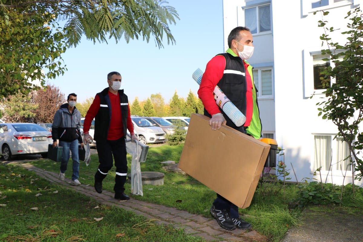 Büyükşehir’in “Hayata Tutun” Projesi, Yaşlıların Yaşamını Kolaylaştırıyor