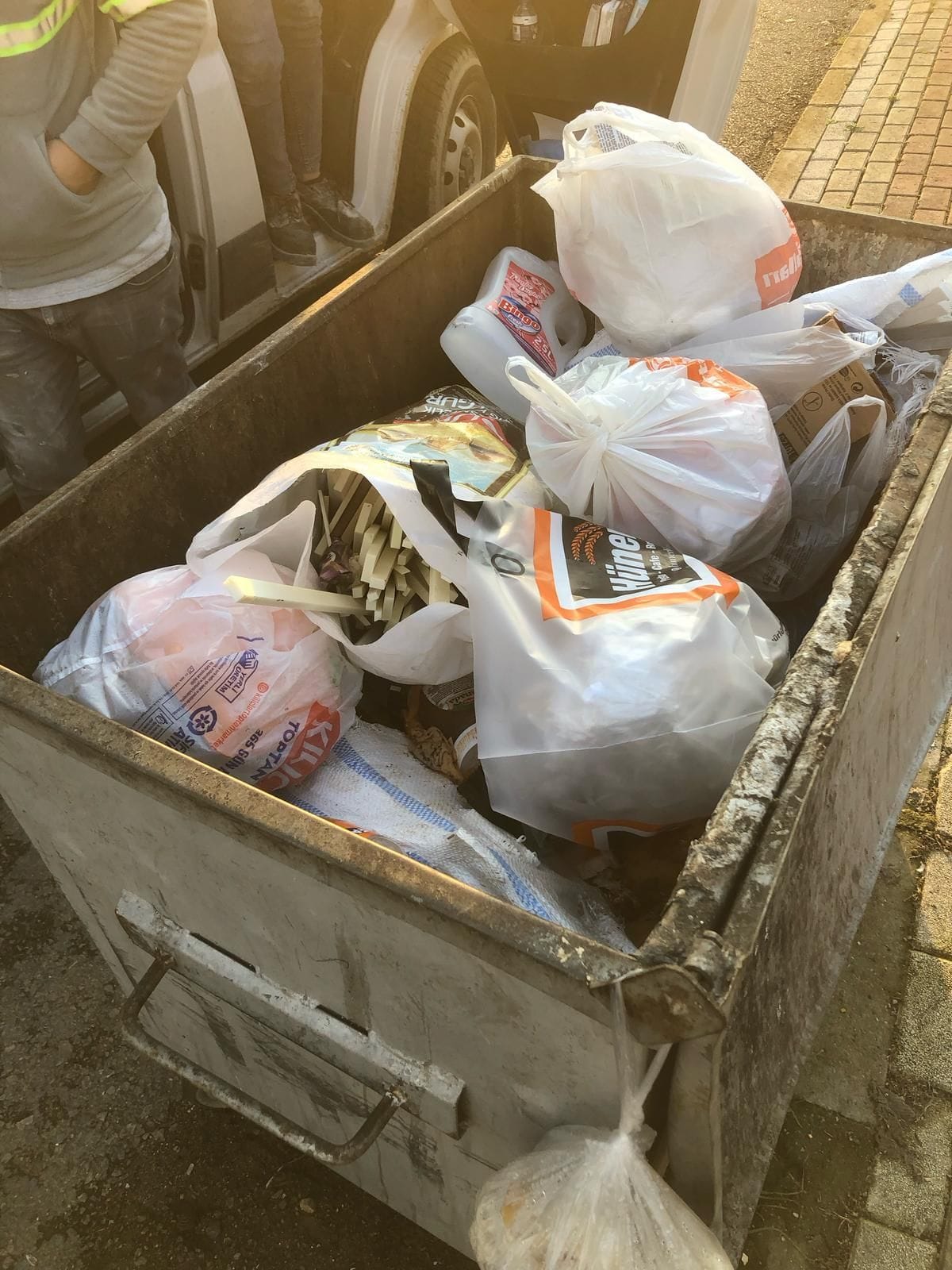 Çayırova’da Kaçak İnşaat Atıklarına Zabıta Müdahalesi