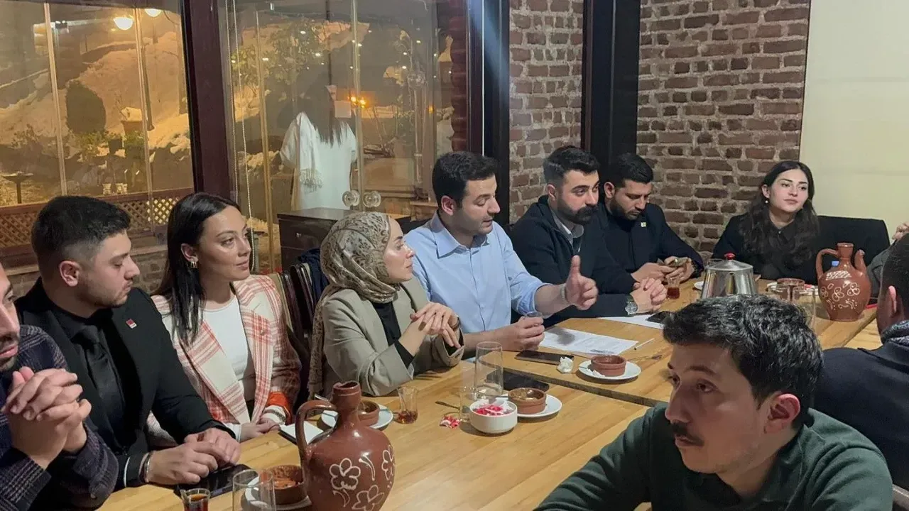 CHP’den Tugay Adak Anısına Anlamlı Kampanya: 'Kitap Dolusu Sevgi'