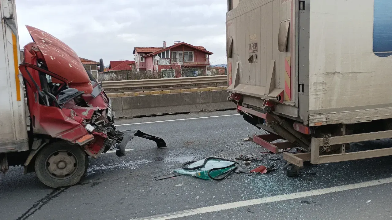 Karamürsel'de zincirleme kaza!