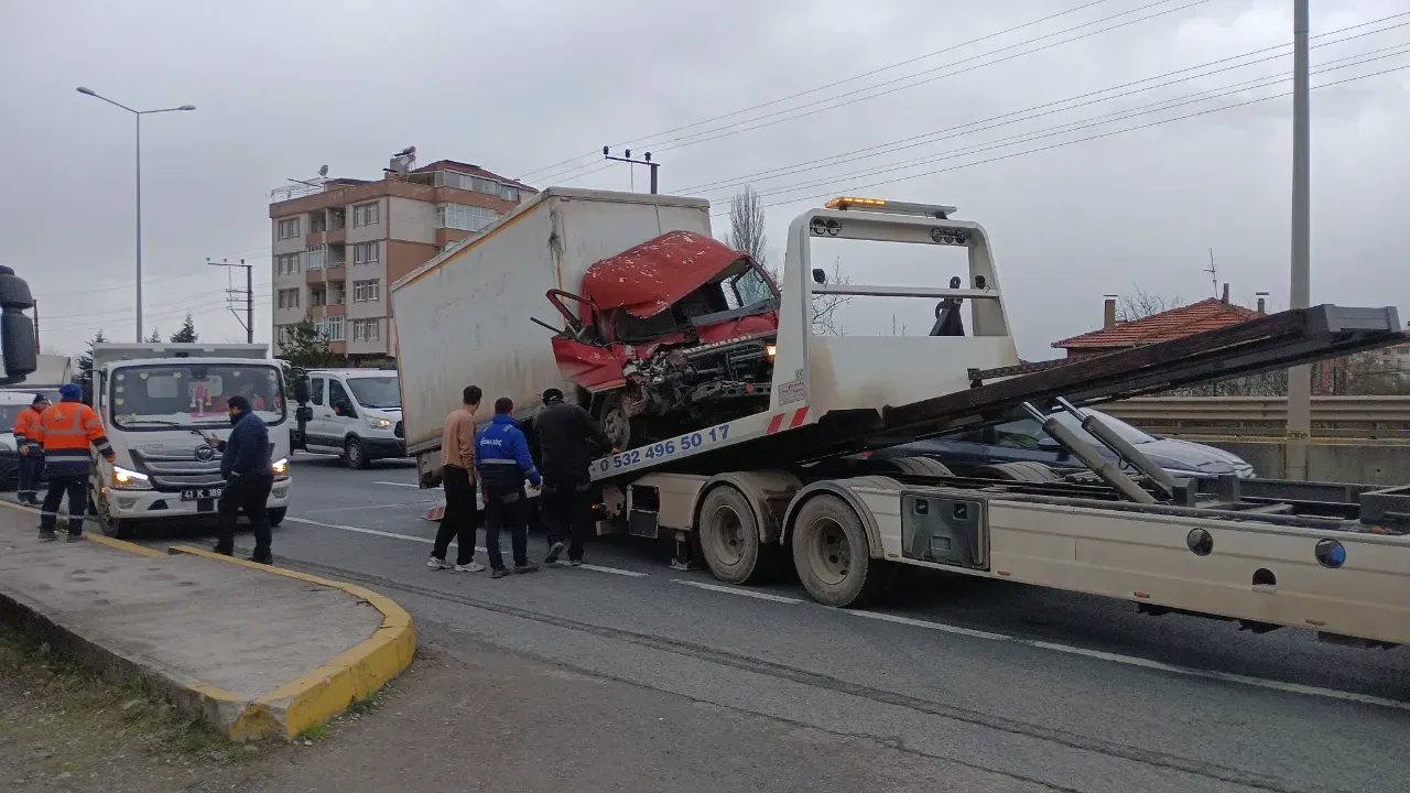 Karamürsel'de zincirleme kaza!