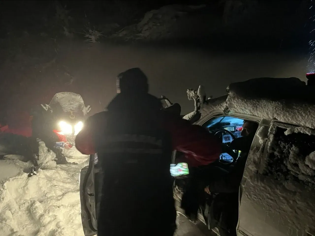 Kocaeli’de Kaybolan 2 Vatandaş, Bursa JAK Timlerinin Müdahalesiyle Kurtarıldı