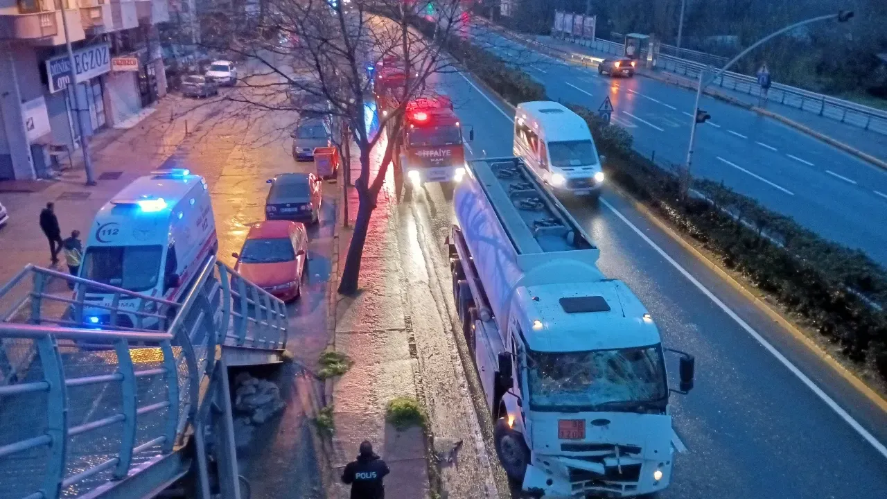 Karamürsel’de Zincirleme Kaza: 10 Yaralı