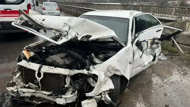 Oğullarını Görmek İçin Kocaeli'ye Geliyorlardı: Yaşlı çifti kaza ayırdı