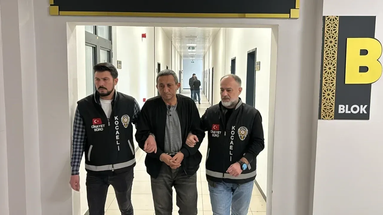 Körfez'de Servis Şoförü Cinayeti: Sanığın Cinsel Saldırı İddiası
