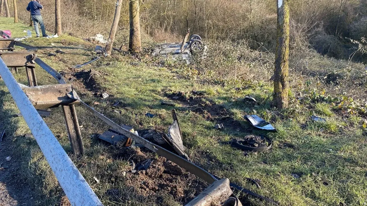 Kartepe’de Araç Bariyerleri Aştı: 1'i bebek 4 yaralı