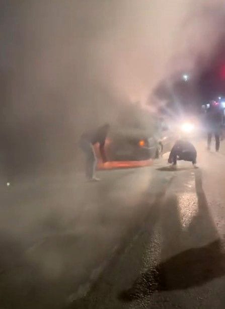 Gebze’de Seyir Halindeki Otomobil Alev Aldı