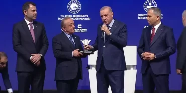 cumhurbaskani-erdogan-sahneye-cagirdigi-is-18344363_1839_amp.jpg