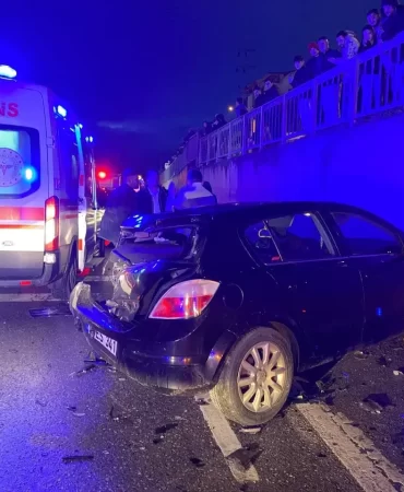 dugun-yolunda-kabus-zincirleme-kaza-6-yaraliyla-sonuclandi-1